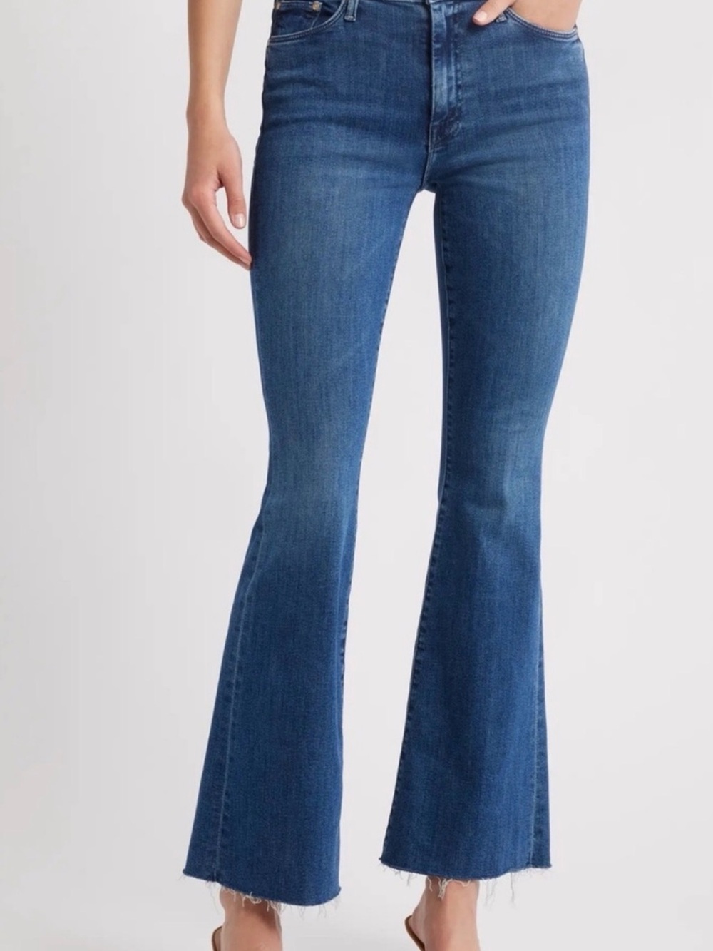 NWT Mother The Weekender Fray Jeans Size 32